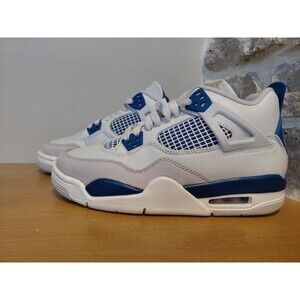 Air Jordan 4 Retro 2024 Military Blue size 4Y